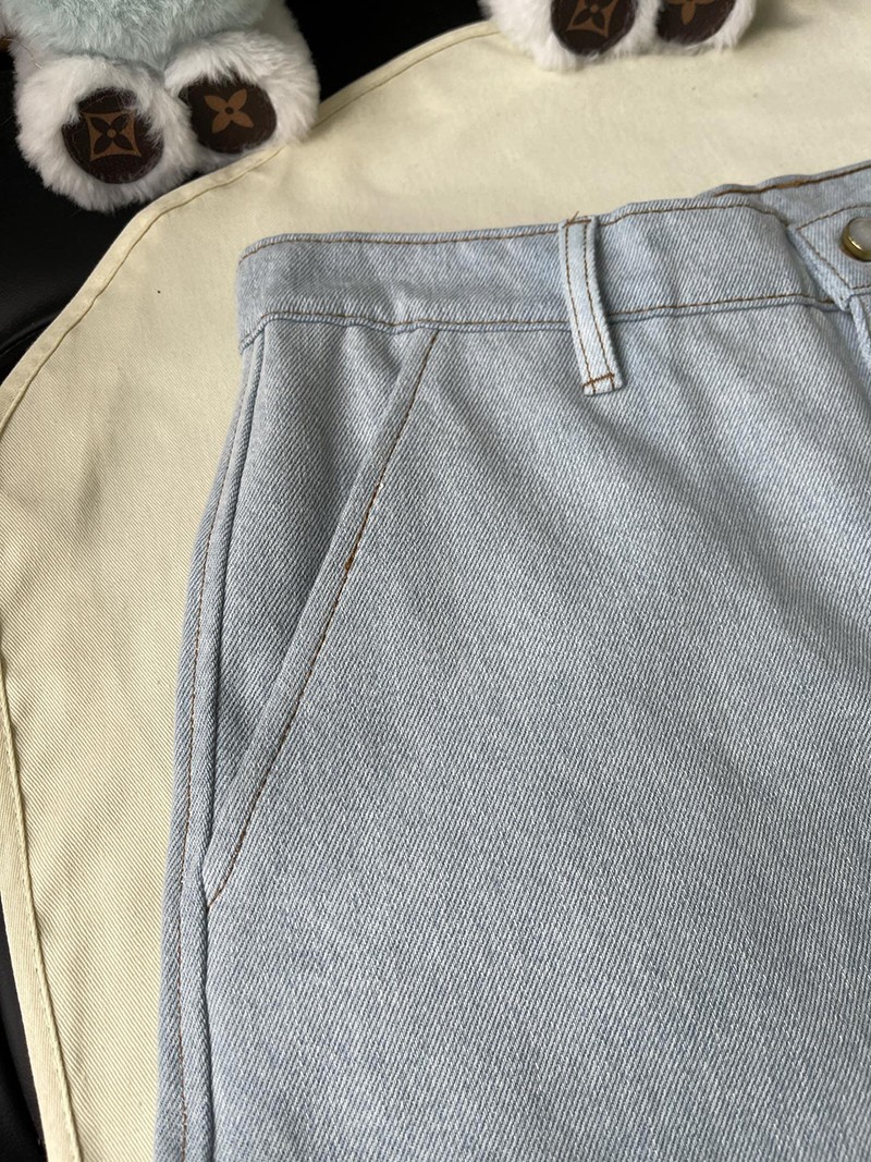LV Shorts 050