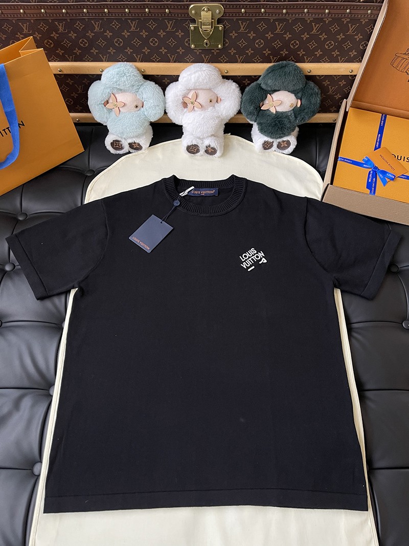 LV T-shirt 048