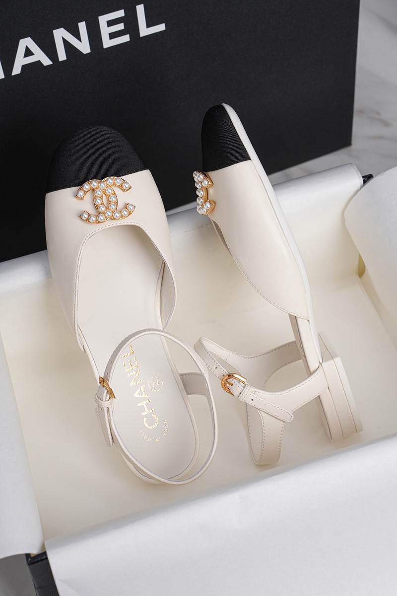 Chanel 25P Wmns Shoe 016