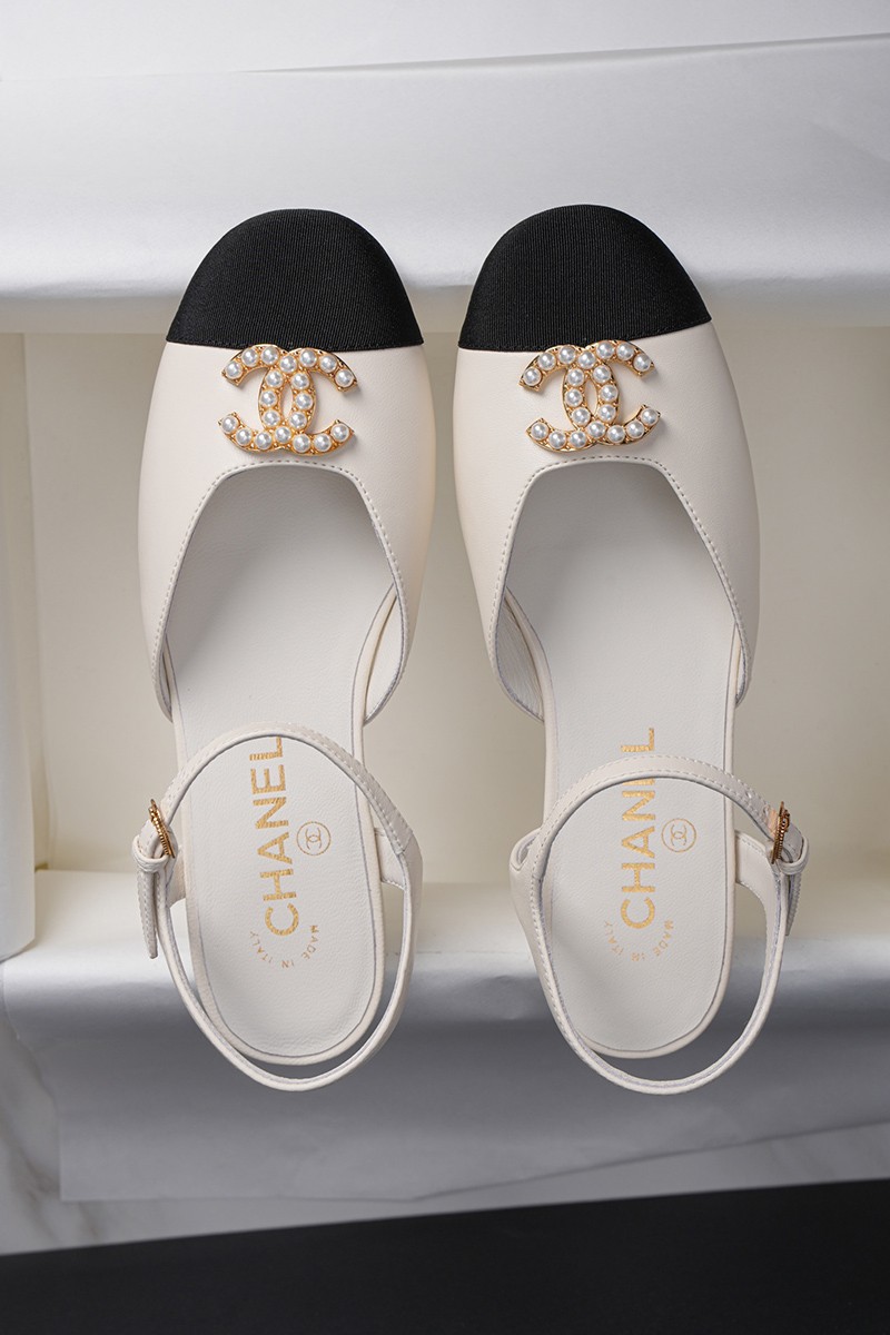 Chanel 25P Wmns Shoe 016