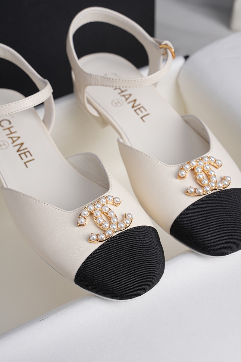 Chanel 25P Wmns Shoe 016