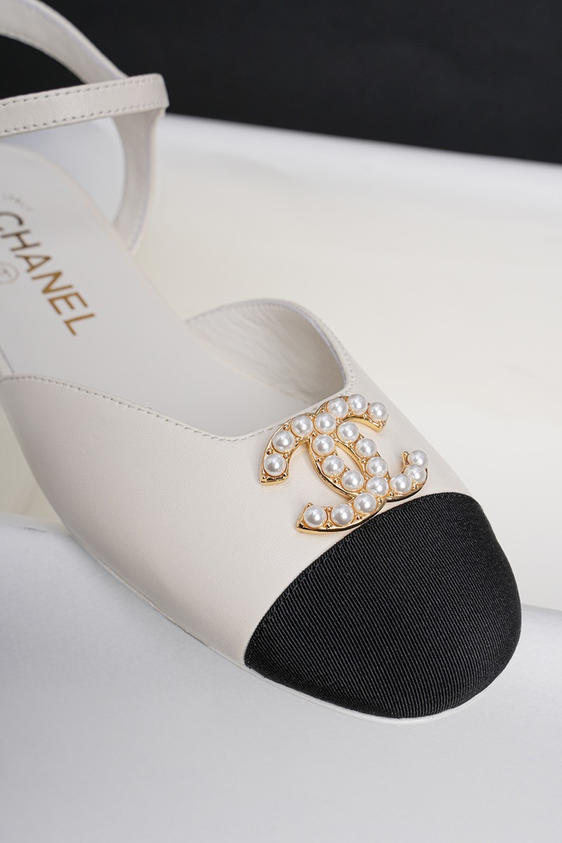 Chanel 25P Wmns Shoe 016