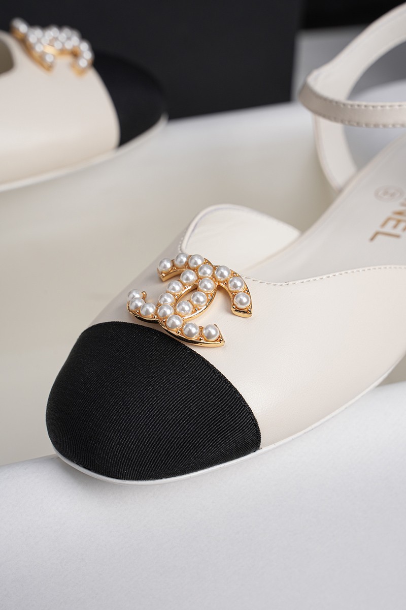 Chanel 25P Wmns Shoe 016