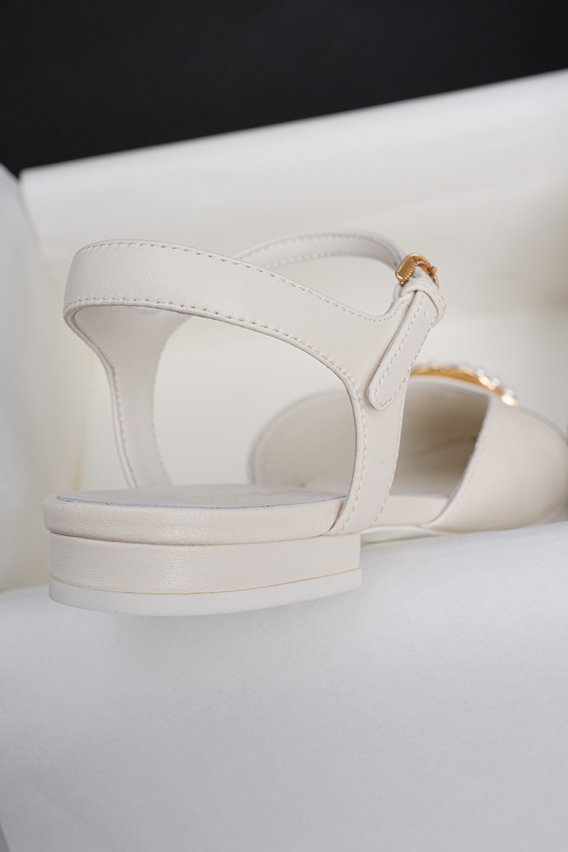 Chanel 25P Wmns Shoe 016