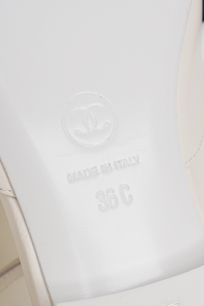 Chanel 25P Wmns Shoe 016