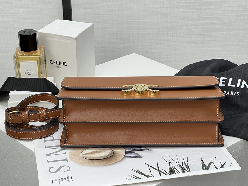 Celine Triomphe Folio L102U3