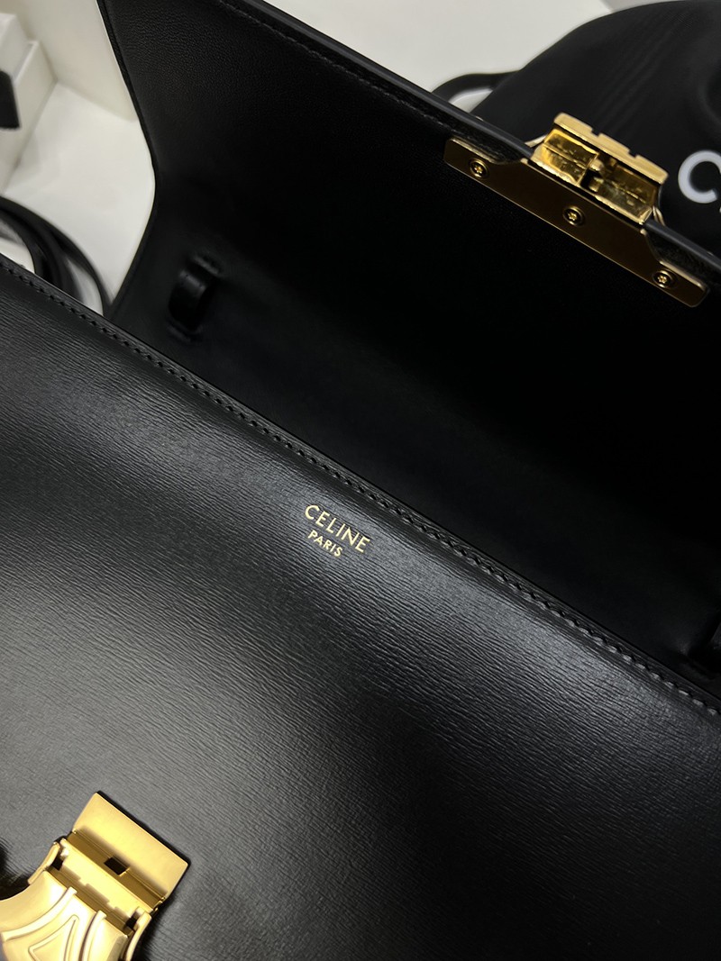 Celine Triomphe Folio L102U3 Black