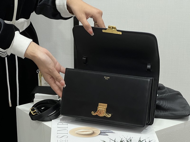 Celine Triomphe Folio L102U3 Black