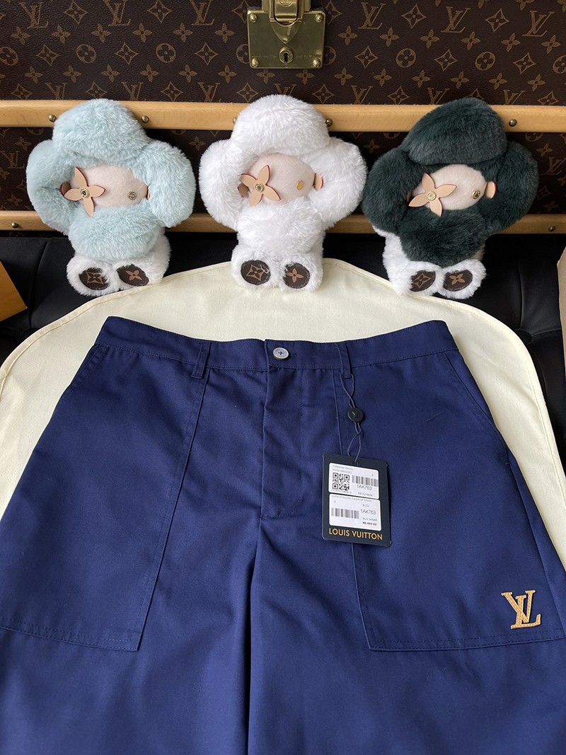 LV Shorts 053