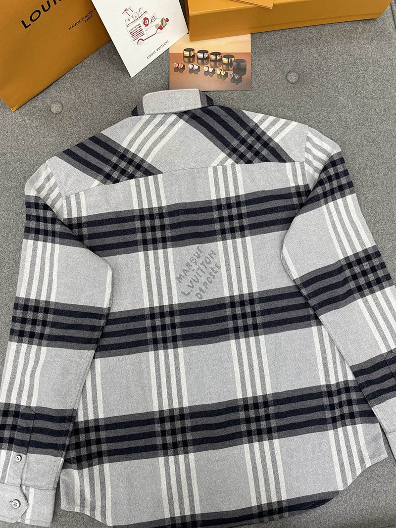 LV Shirt D4081 055