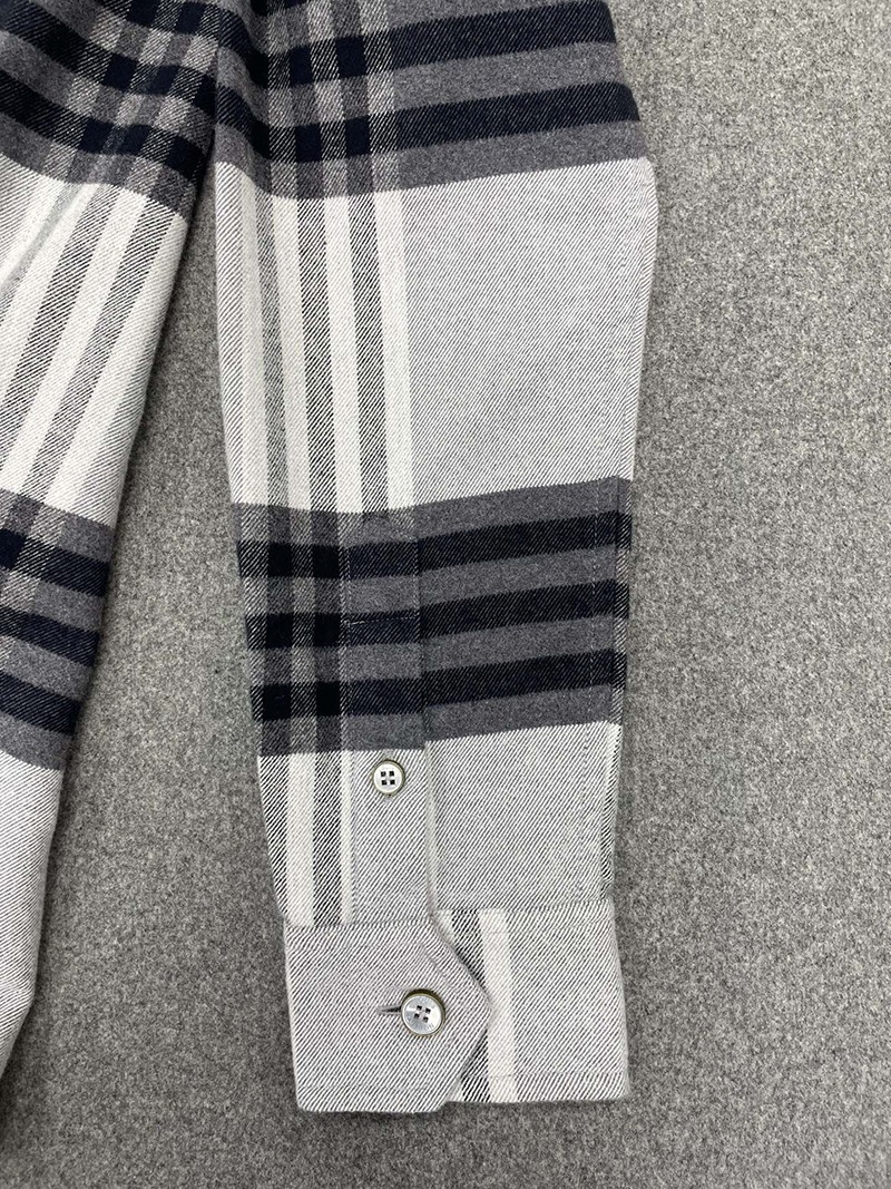 LV Shirt D4081 055