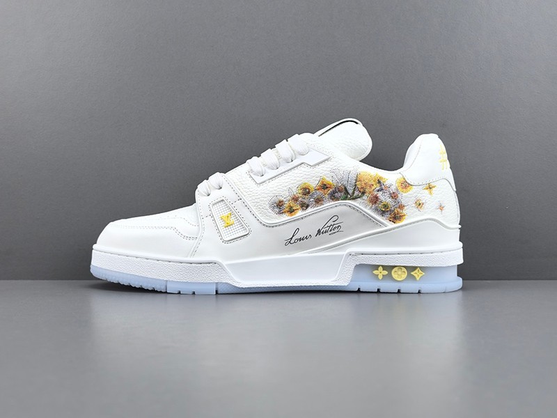 LV Trainer Sneaker 072