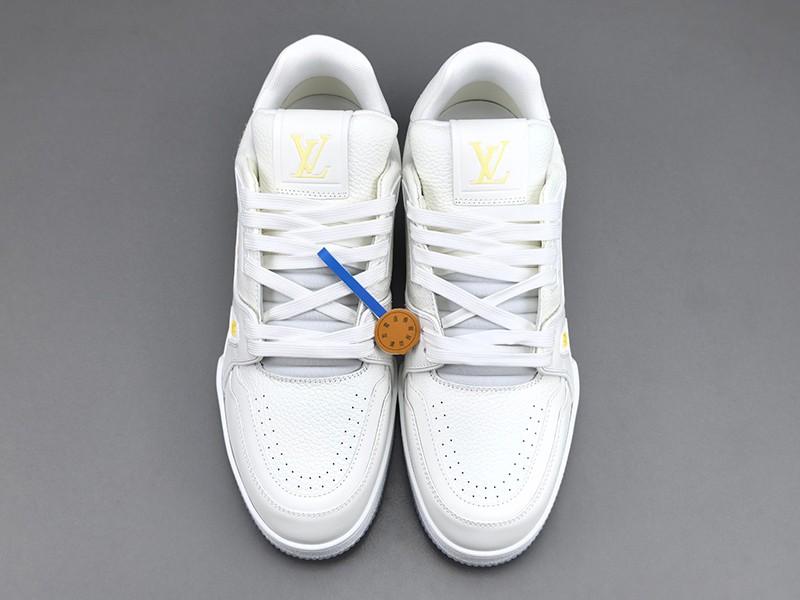 LV Trainer Sneaker 072