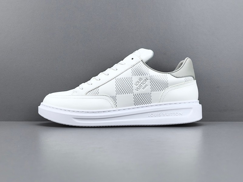 LV Trainer Sneaker 073