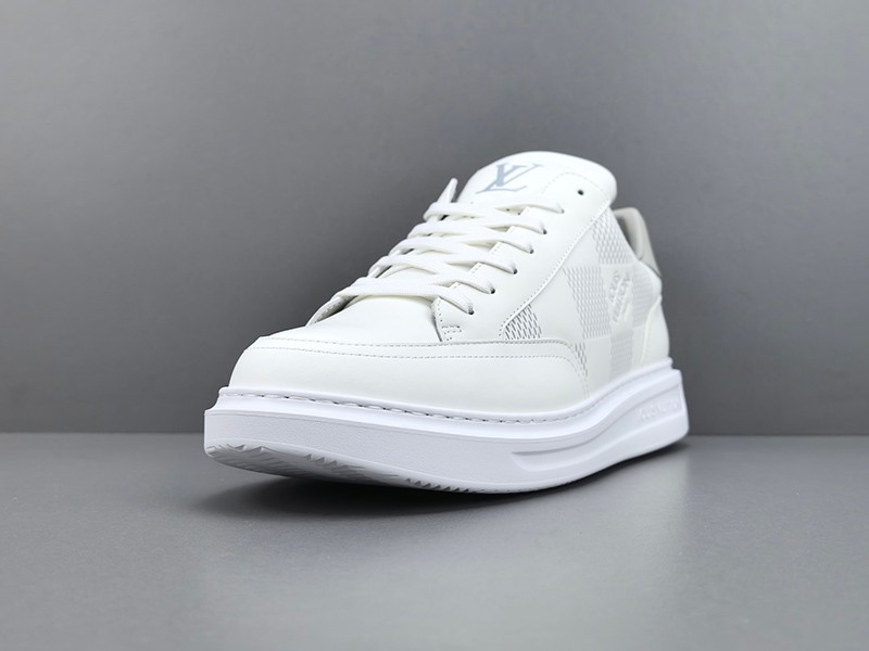 LV Trainer Sneaker 073