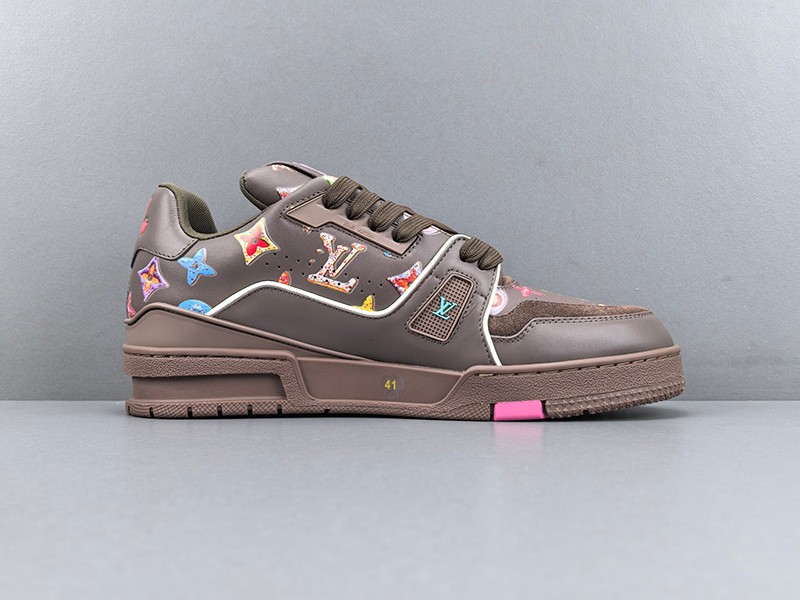 LV Trainer Sneaker 074