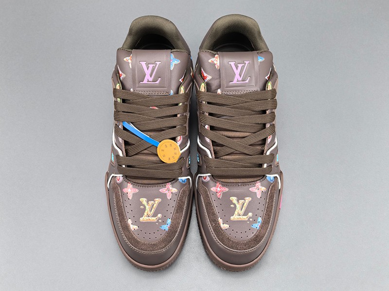 LV Trainer Sneaker 074