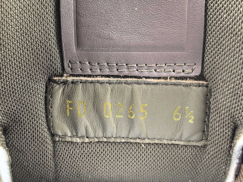 LV Trainer Sneaker 074