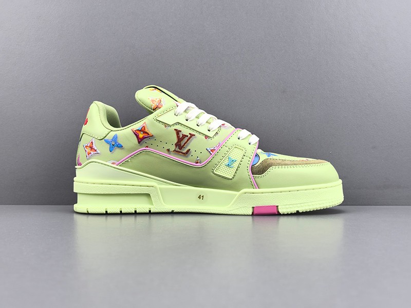 LV Trainer Sneaker 075