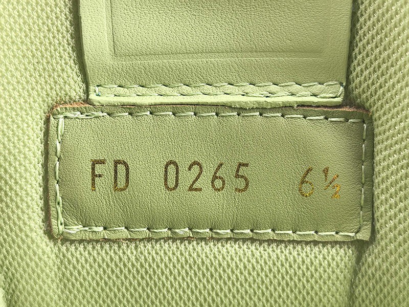 LV Trainer Sneaker 075