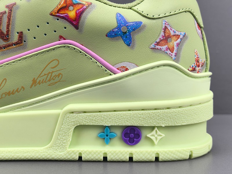 LV Trainer Sneaker 075