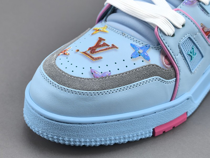 LV Trainer Sneaker 076