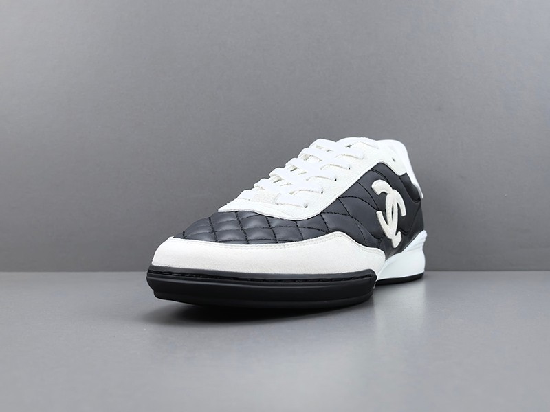 Chanel 26S Shoe 019