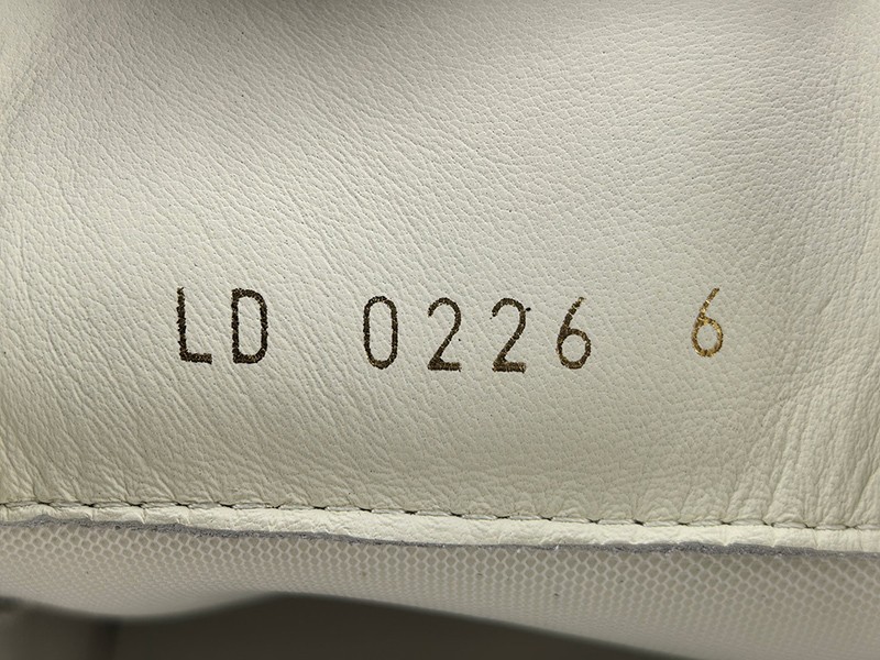 LV Trainer Sneaker 077