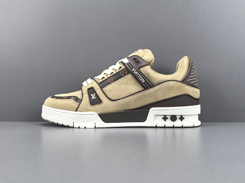 LV Trainer Sneaker 078