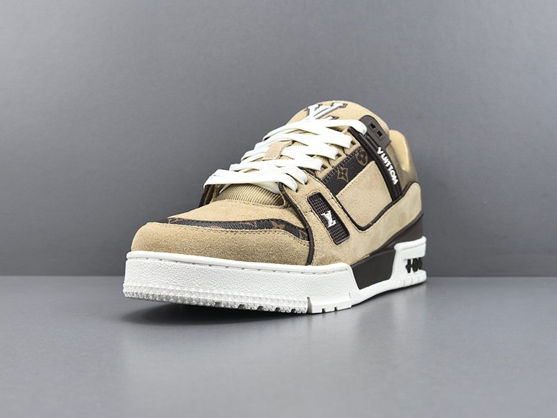 LV Trainer Sneaker 078