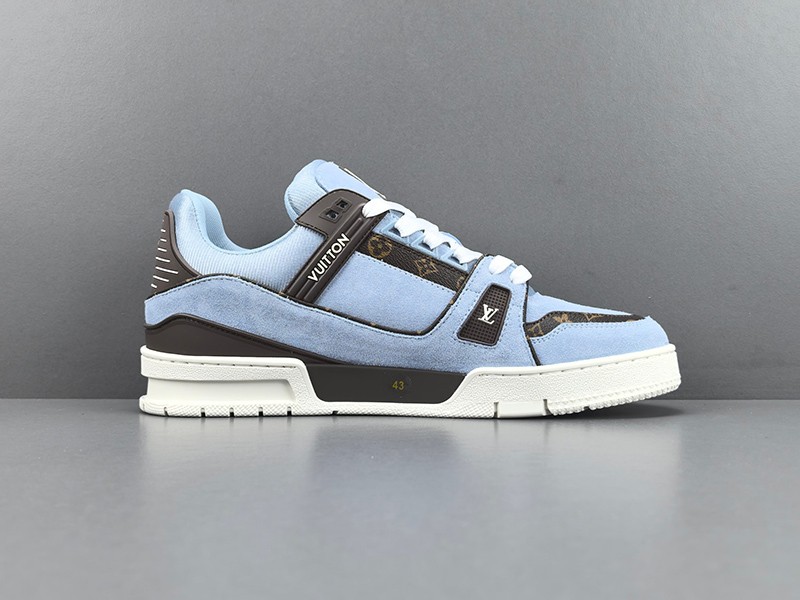 LV Trainer Sneaker 079