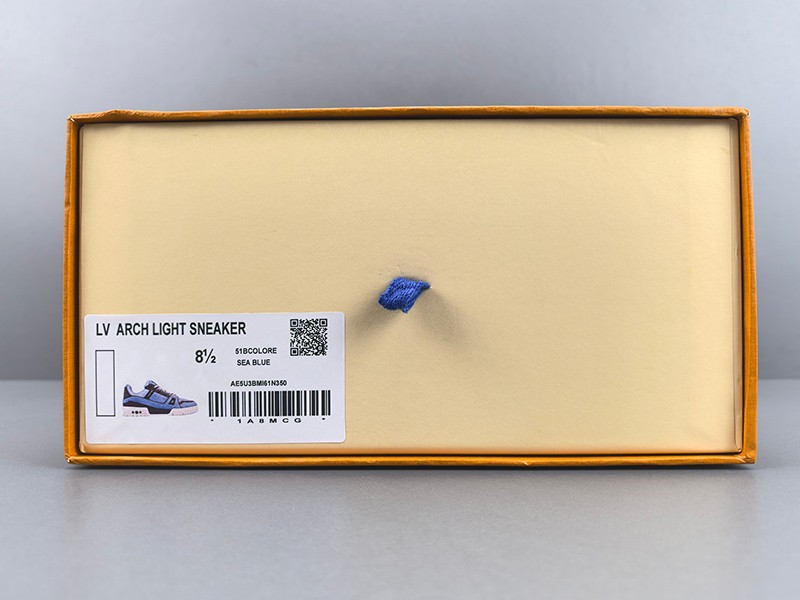 LV Trainer Sneaker 079