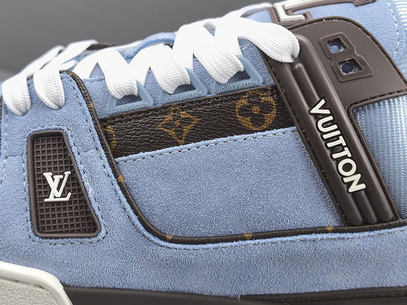 LV Trainer Sneaker 079