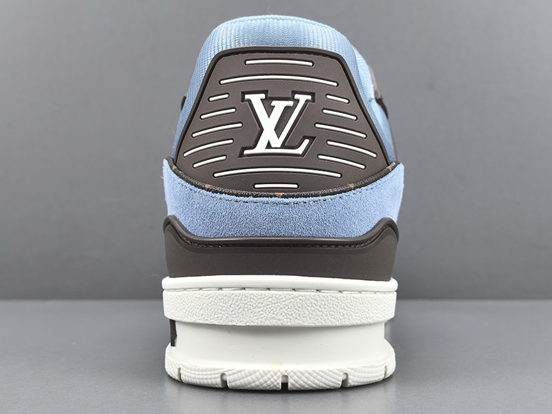LV Trainer Sneaker 079
