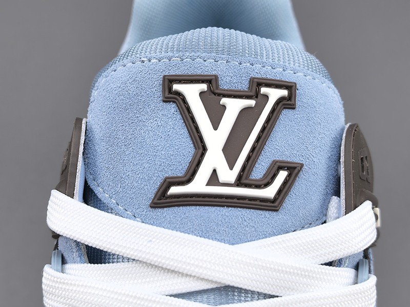 LV Trainer Sneaker 079