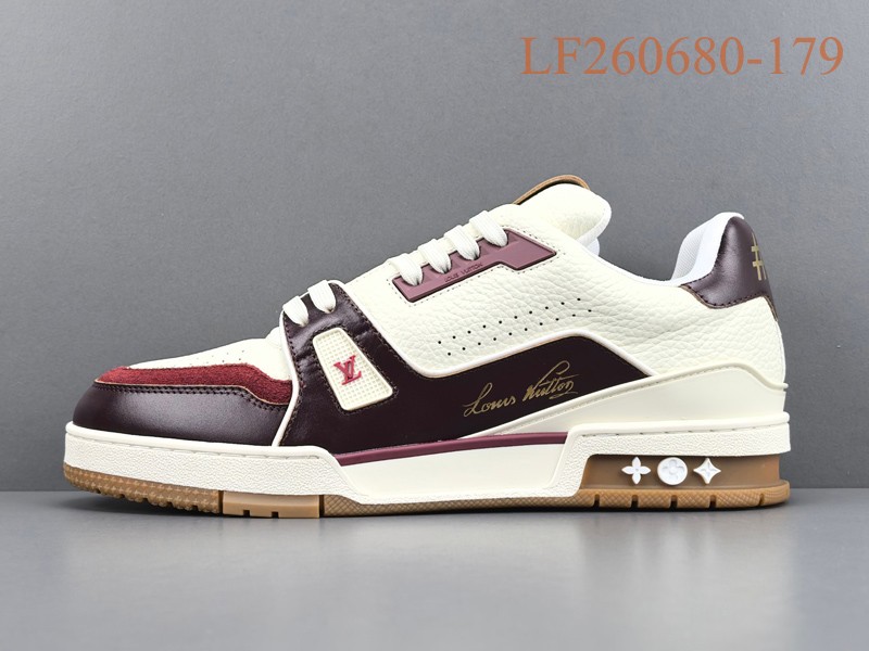 LV Trainer Sneaker 063