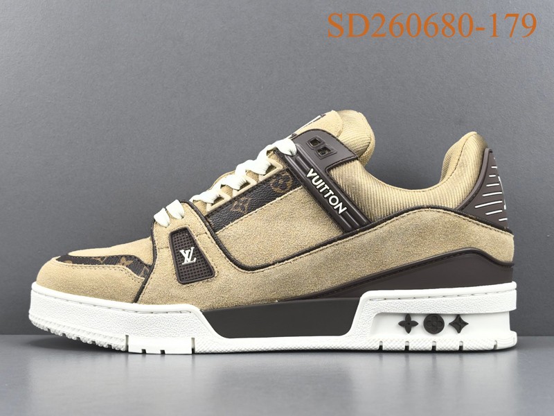 LV Trainer Sneaker 078