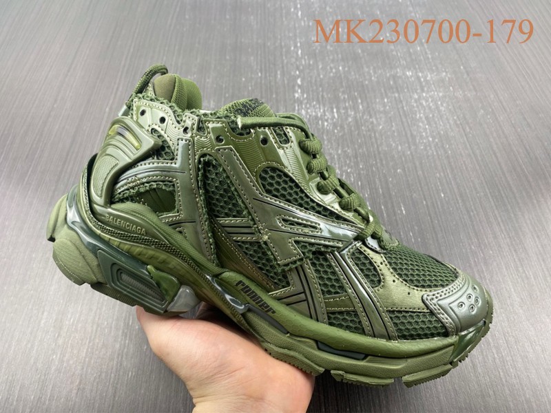 Balenciaga 7.0 Sneaker 019