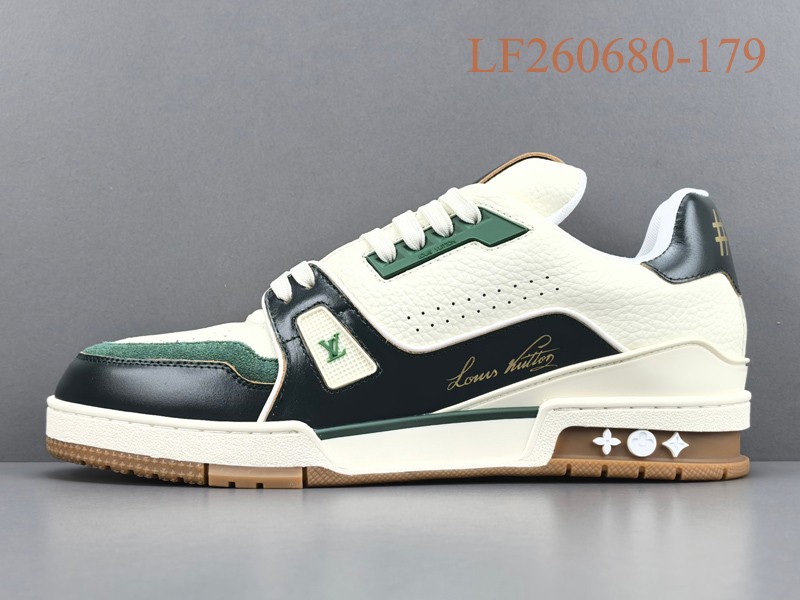 LV Trainer Sneaker 065