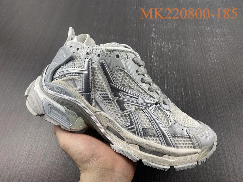 Balenciaga 7.0 Sneaker 021