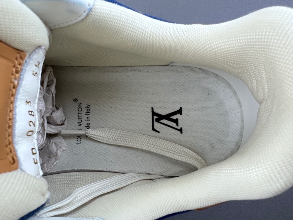 LV Trainer Sneaker X2 084