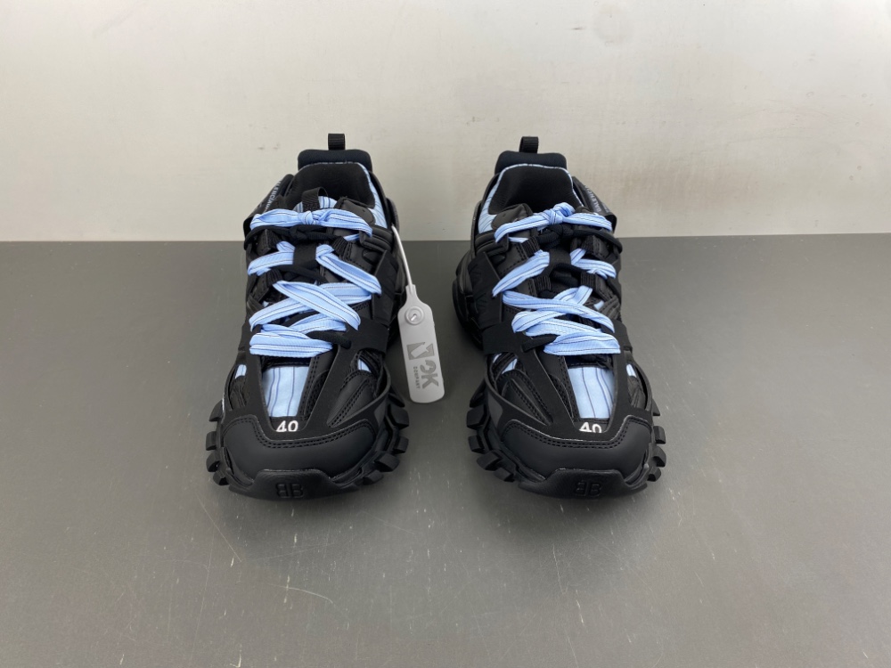Balenciaga 3.0 Sneaker 016