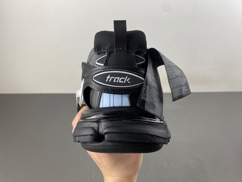 Balenciaga 3.0 Sneaker 016