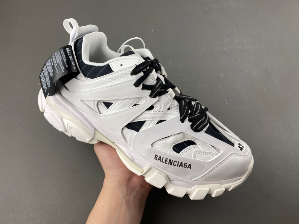 Balenciaga 3.0 Sneaker 015