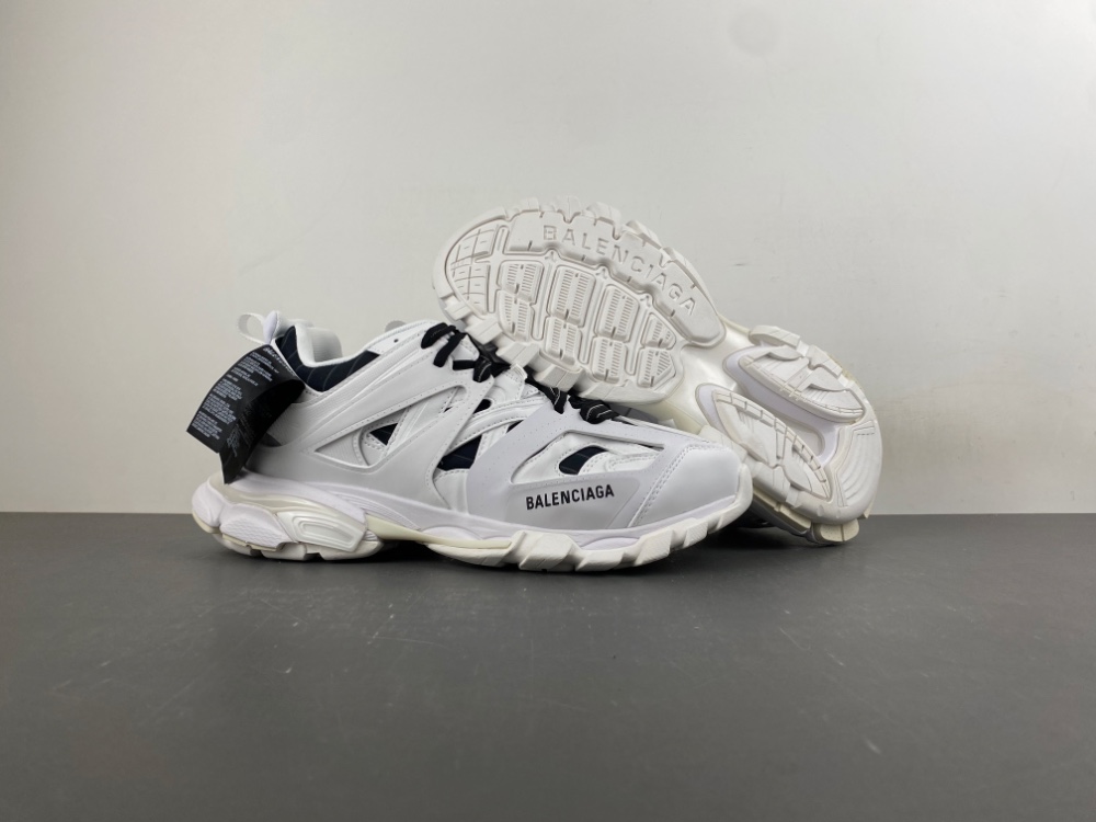 Balenciaga 3.0 Sneaker 015