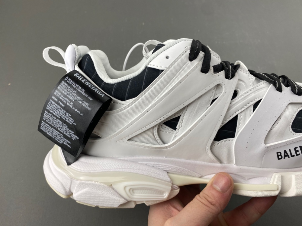 Balenciaga 3.0 Sneaker 015