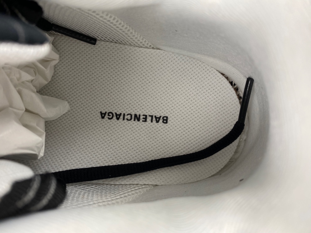Balenciaga 3.0 Sneaker 015
