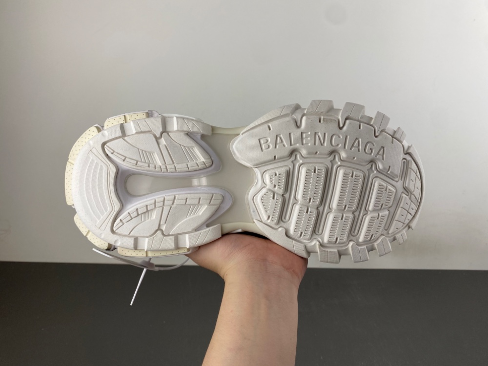 Balenciaga 3.0 Sneaker 015