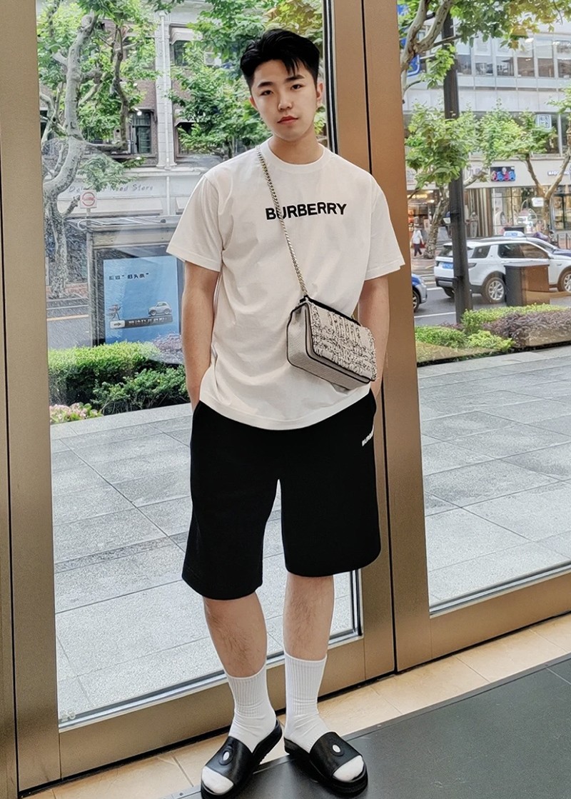 Burberry T-Shirt 012