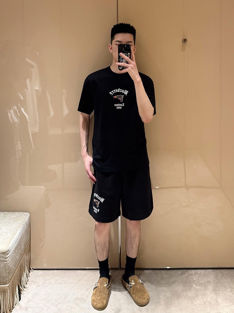 Burberry Shorts 014